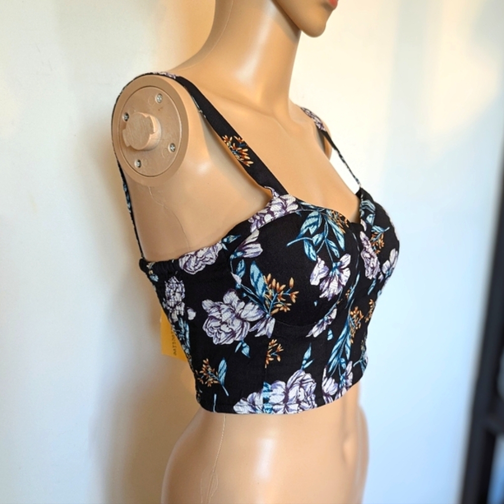 Woman's Balconette Crop Top/Cami